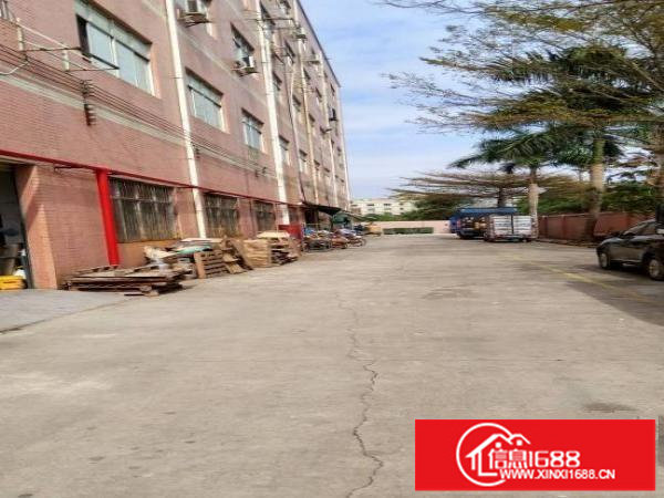 龙岗南联学校旁边2500平米一楼厂房出租