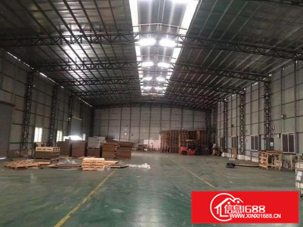 厂房中间没柱子，大车直接开进去