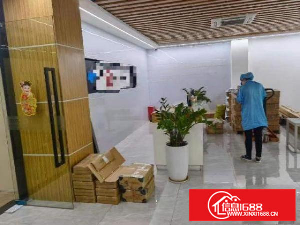 新出楼上精装修厂房3000平，现成水电