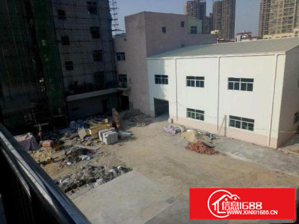 平湖衫坑工业区即将空出楼上1200平米厂房招租