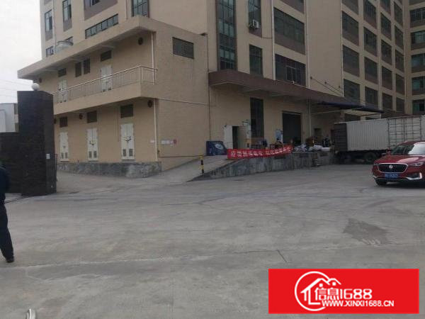 凤岗碧湖大道边新出一手房东物流仓储2450平带卸货平台出租