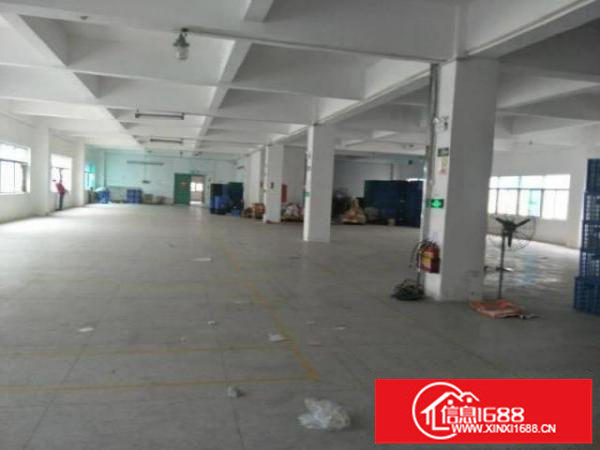 市场附近，新生水岸星旁，交通方便，招工便利！九成新地坪漆