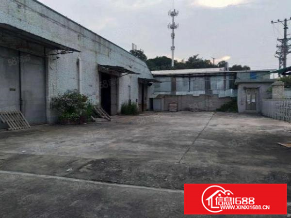 证件齐全，独门独院1000方，空地大，大路边