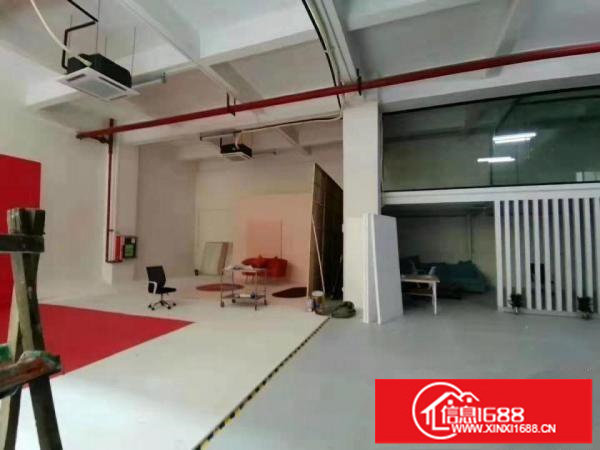 坂田民乐地铁站附近一楼580平精装修厂房出租