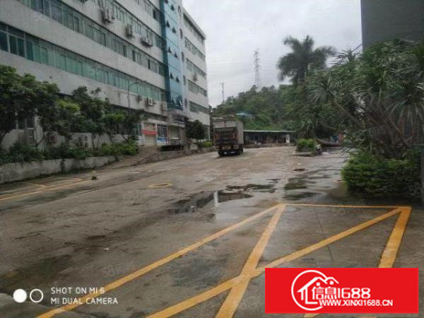 布吉李朗站地铁口附近楼上2088平厂房出租红本厂房可分租