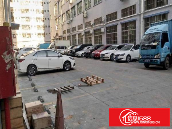 布吉丹竹头400平一楼标准厂房