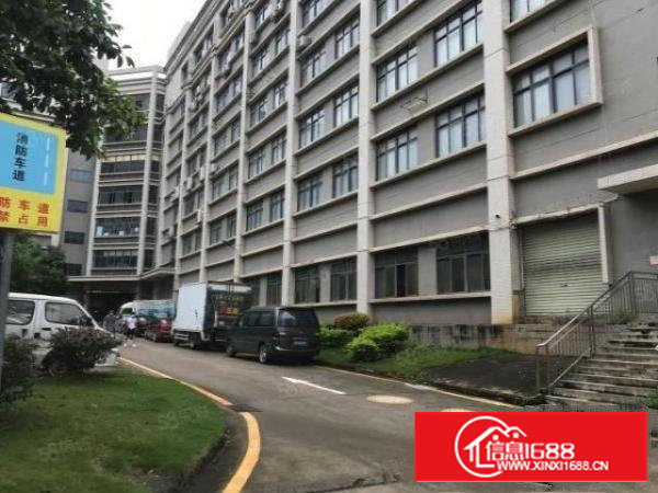 西乡固戍大门附近楼上整层2000平方厂房出租.可分租