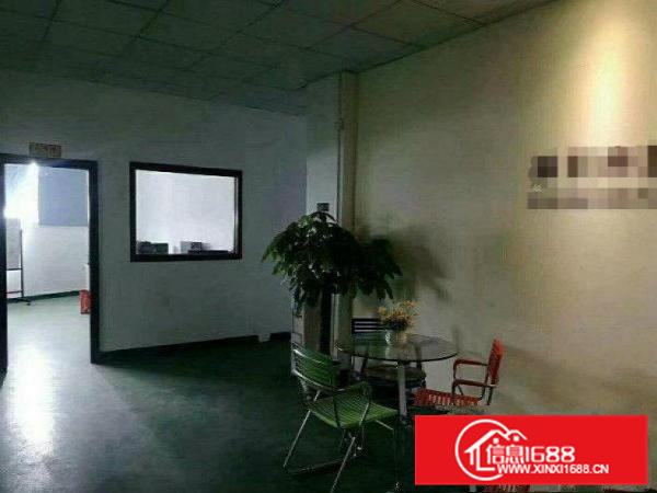 ~石湾滘吓村楼上800平厂房全新带装修