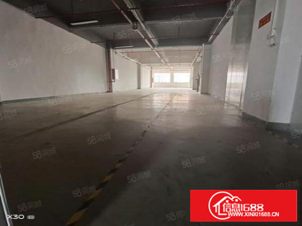 长安镇乌沙雅正学校附近楼上新出680平方水电齐全精装修办公室