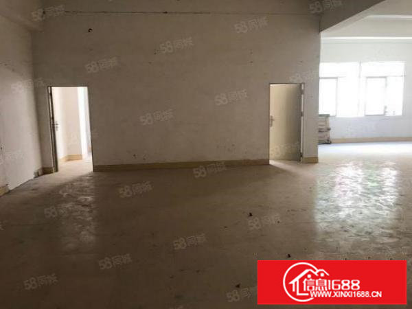 坪山大窝新出楼上带电梯厂房出租