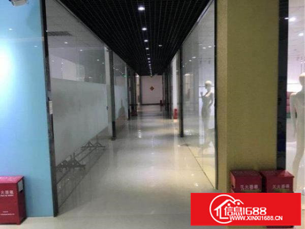 横岗力嘉路口1000平方三楼精装修，可分租一半