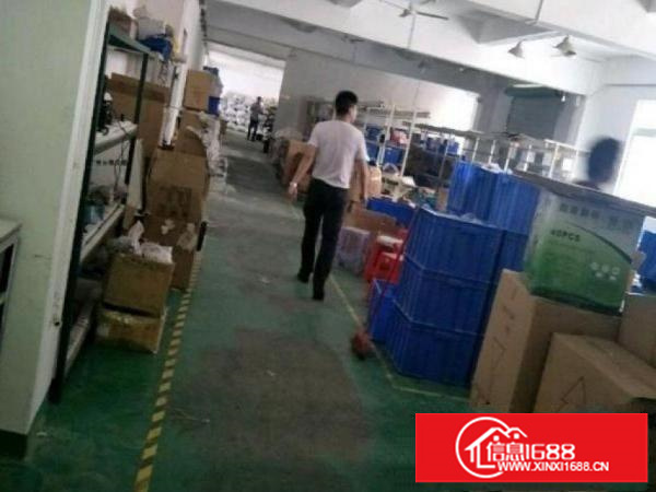 布吉建盈工业区个人厂房出租，二楼1300平方带装修