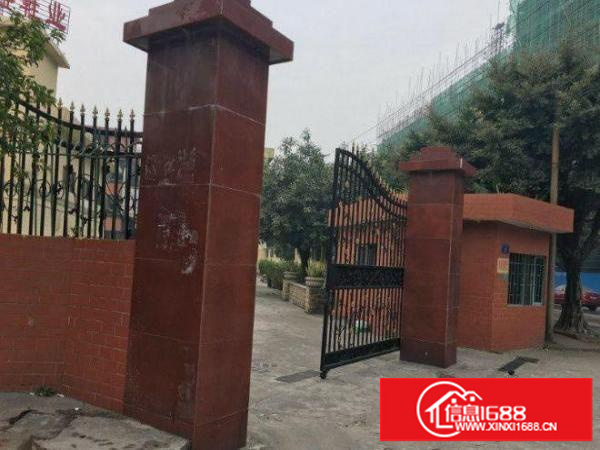 横岗嘉华路标准一楼5.5米高度800平方业主直租