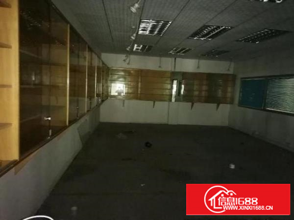 现成办公司装修，二楼690方