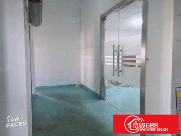 平湖华南城附近楼上700平方带装修厂房出租