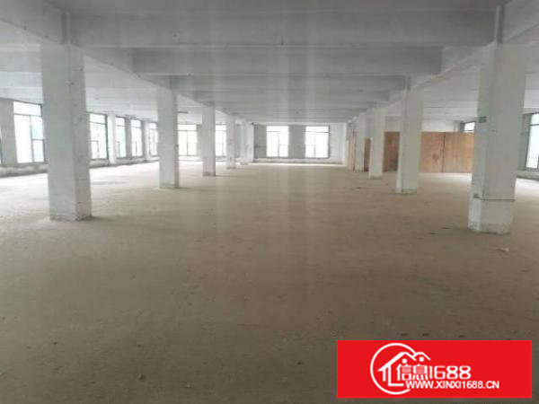 福永镇和平村全翻新1-3层5000平实际面积厂房出租！