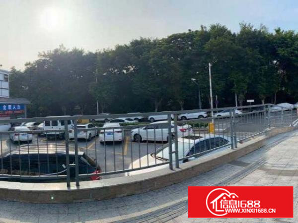 石岩塘头一楼3600平方物业直租价格美丽配套完善好停车