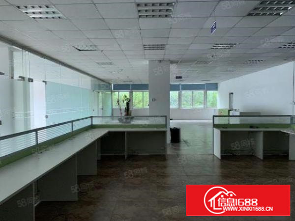 石岩塘头明金海工业区楼上800平，精装修入住即可办公