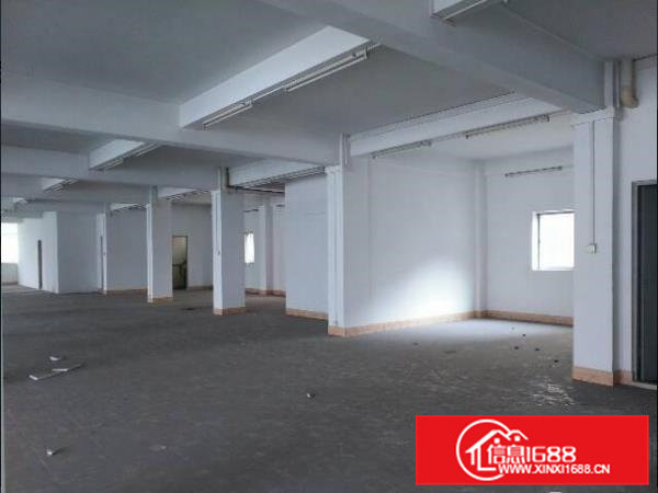 常平新空出二楼600平方厂房出租，内有现成办公室