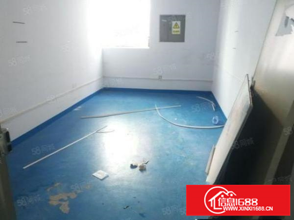 龙华区观澜环观中路附近楼上小面积厂房招租。