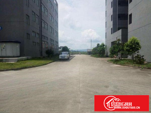 龙岗区189工业园一楼厂房1800平米高6米带卸货平台招