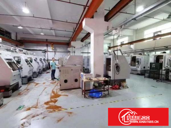 电费便宜凤岗金凤凰一楼带牛角现成行车厂房出租1000平