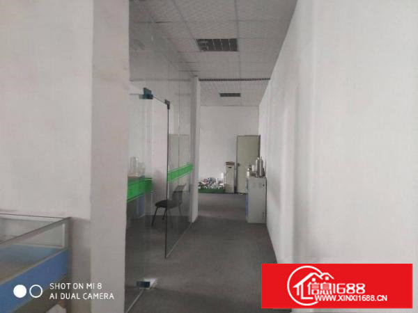 龙岗新生大型工业区1楼850平方楼上420平方带装修厂房出租