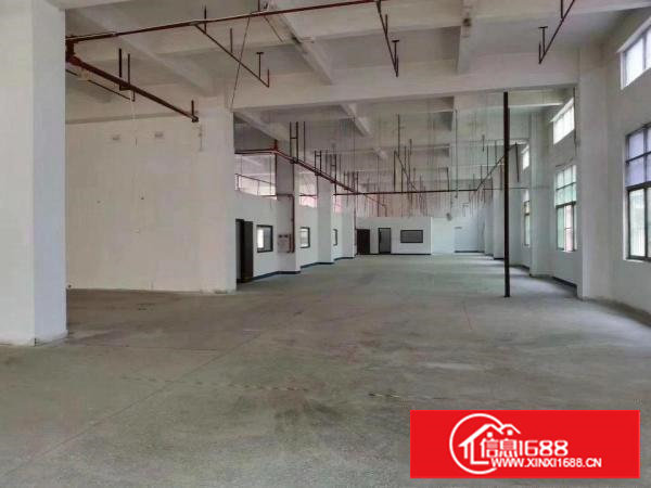 高速路口附近独门独院