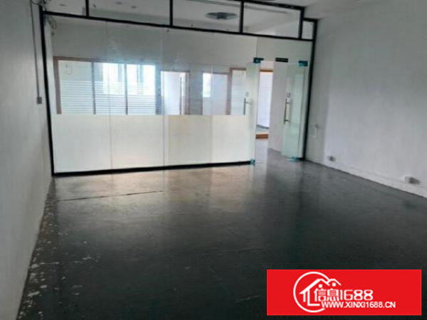 横岗大康主干道边新出一楼带精装办公室厂房450平方米招租