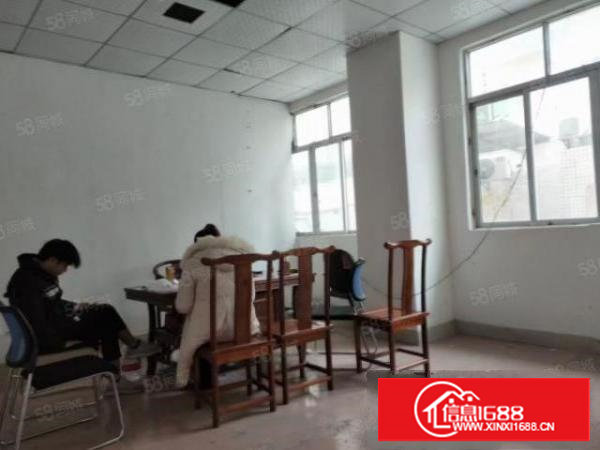 长安沙头原房东厂房一楼整层950平带装修厂房出租!