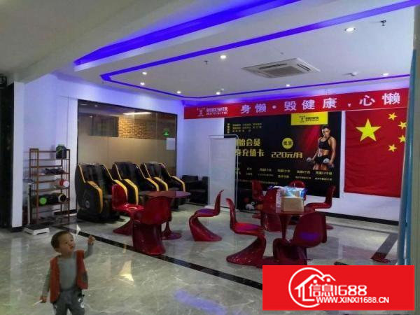 塘坑地铁口现成1400平方展厅出租之前是健身房会所
