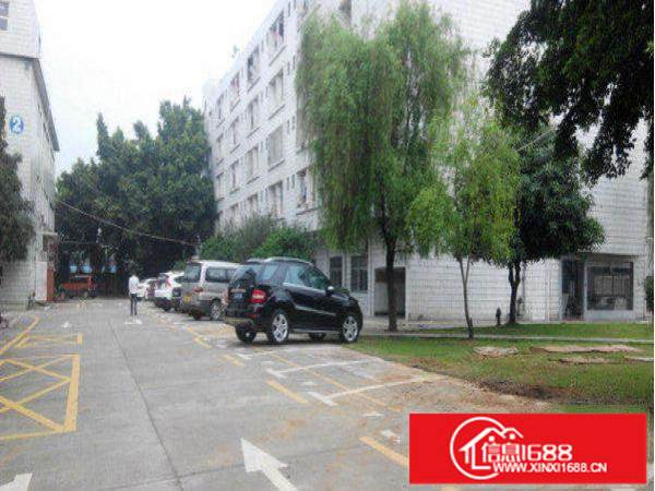 龙岗区坪地3楼1000平米带装修厂房出租