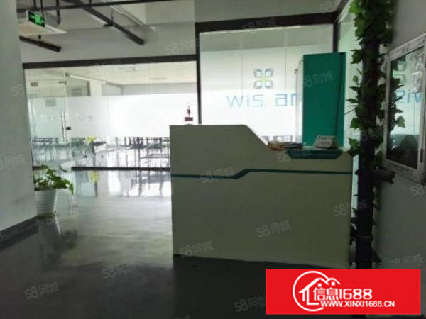 光明高新区南光高速出口精装修厂房1500平无转让费租19..