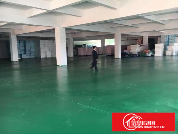 高速口大坪靠深圳标准2楼厂房1500平出租，主线到车间有电梯