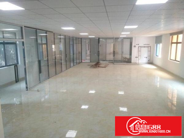 大浪浪口新出落上办公室装修厂房300平，可随时看房