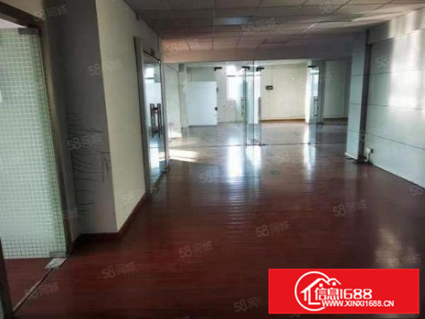 黄江镇镇中心九成新工业园分租楼上整层1150平带精装修出租