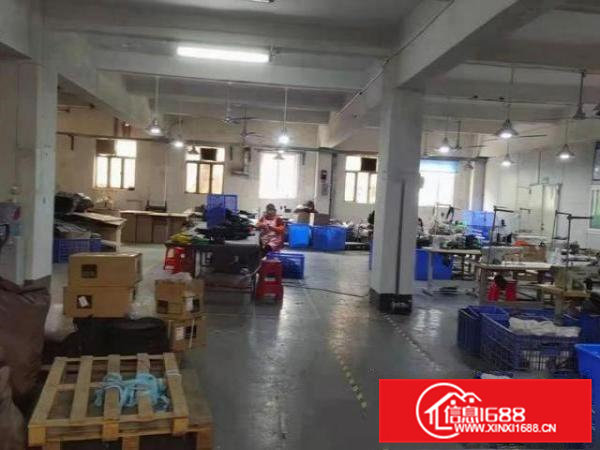 凤岗油甘埔楼上小加工厂房出租400平现成装修办公室，水电齐全