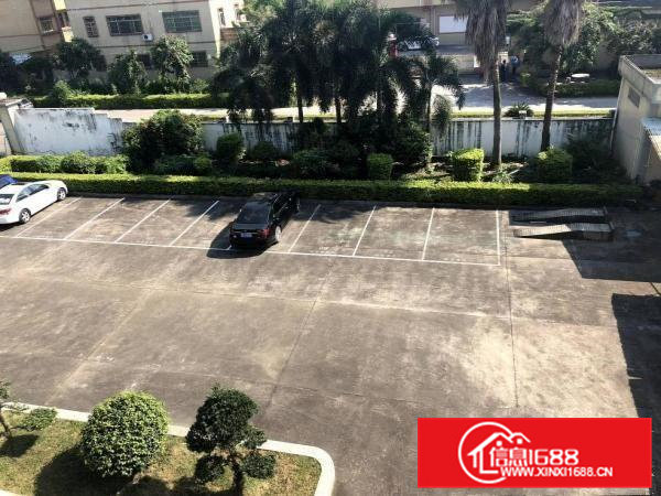 大型工业区形象超好的标准厂房分租三楼