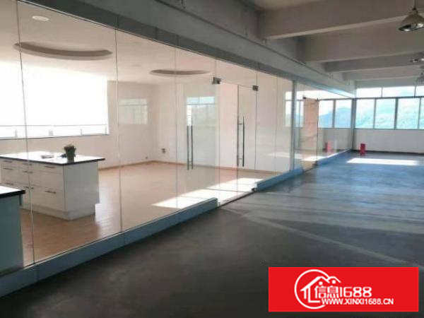 出租宝安区石岩物流园现成装修1500平方，只要20块