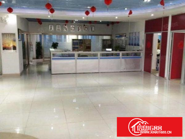 凤岗碧湖路新出500平办公室，精装修，交通便利，停车位充足！