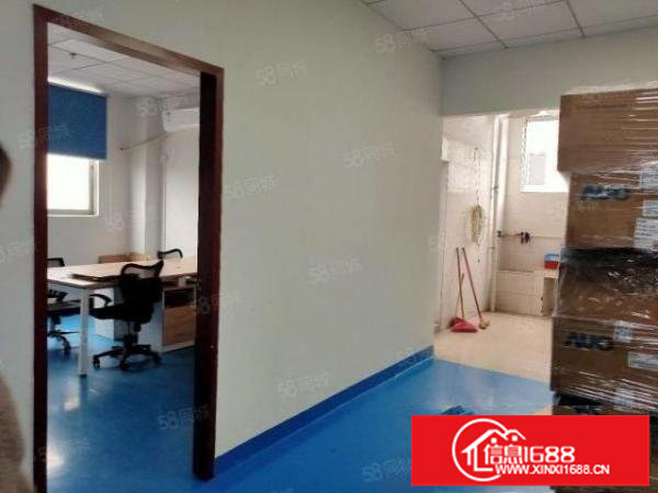 西乡桃源居原租户合同到期全新地坪漆，带装修水电到位，免转让费