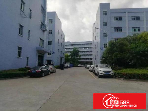 新空出标准一楼1600方，高度7米带航车，可进大车