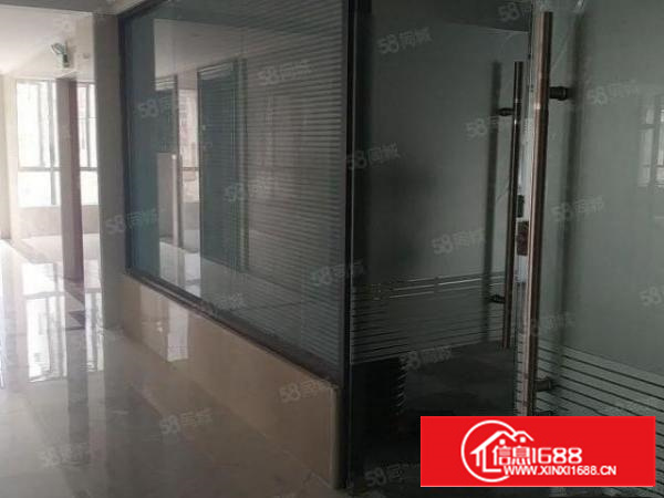 （出租）凤岗新出楼上230平带装修现成水电办公室！