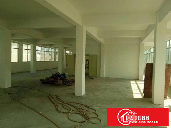 坪地便宜原房东400平米厂房横空出世，租金7块