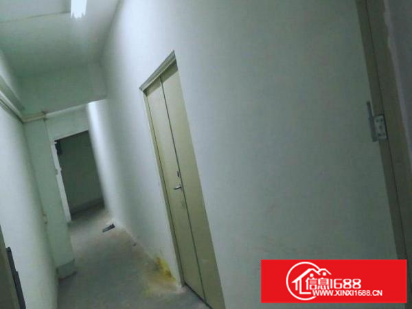 南岭沙湾深马工业园厂房180平米急租