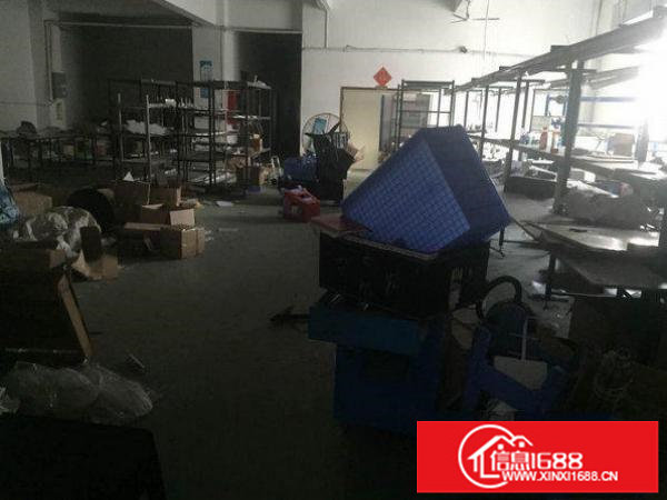 出租龙岗区四联社区楼上600平方带装修无转让费