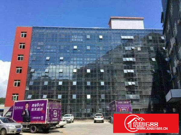 龙岗区坪地国际低碳城3千平方厂房出租标准厂房招工容易形象好