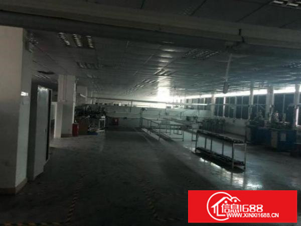 龙岗新出三楼3000平现成装修现成水电厂房出租