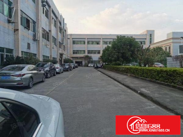 大岭山新出标准厂房楼上3600平，带无尘车间以及全新地坪漆