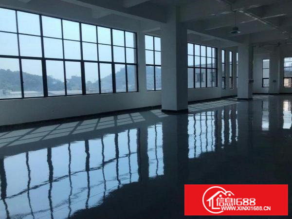 全新厂房有优势出租，现成水磨石地板，现成洗手间。无需大装修。